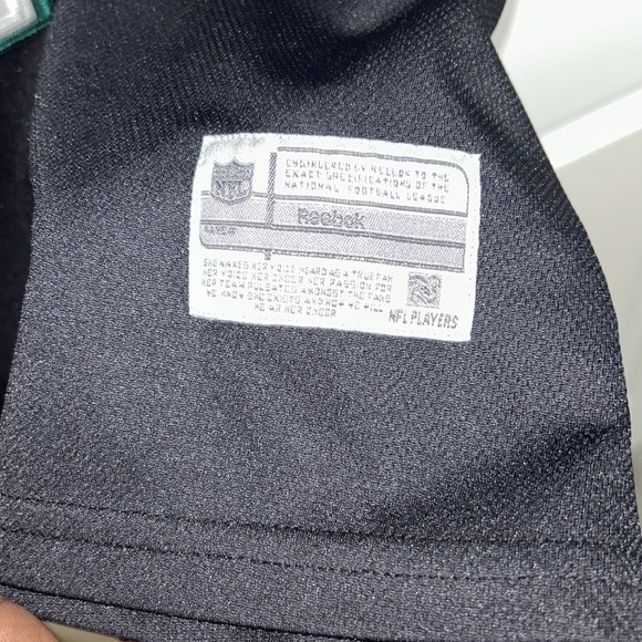 NFL MIKE VICK EAGLES # 7 JERSEY - Picture 8 of 11